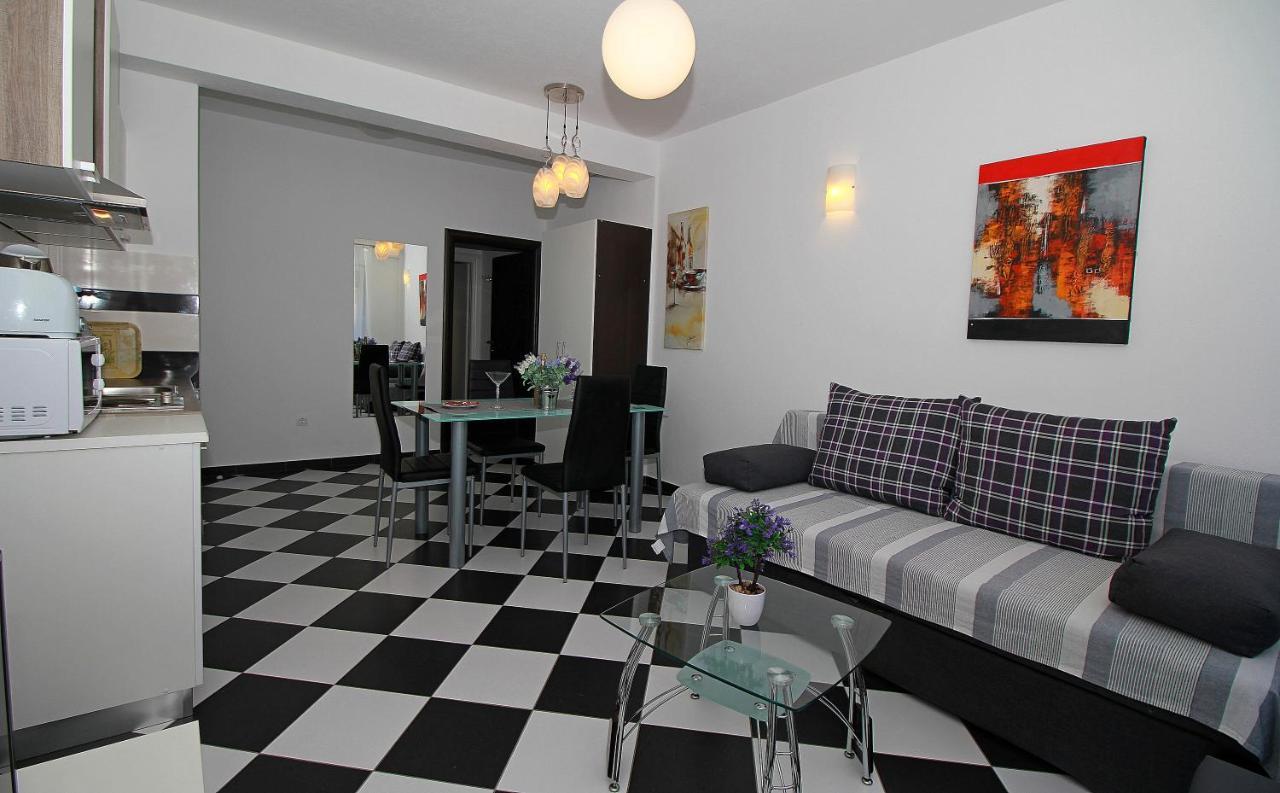 Apartmani Bozena Макарска Экстерьер фото